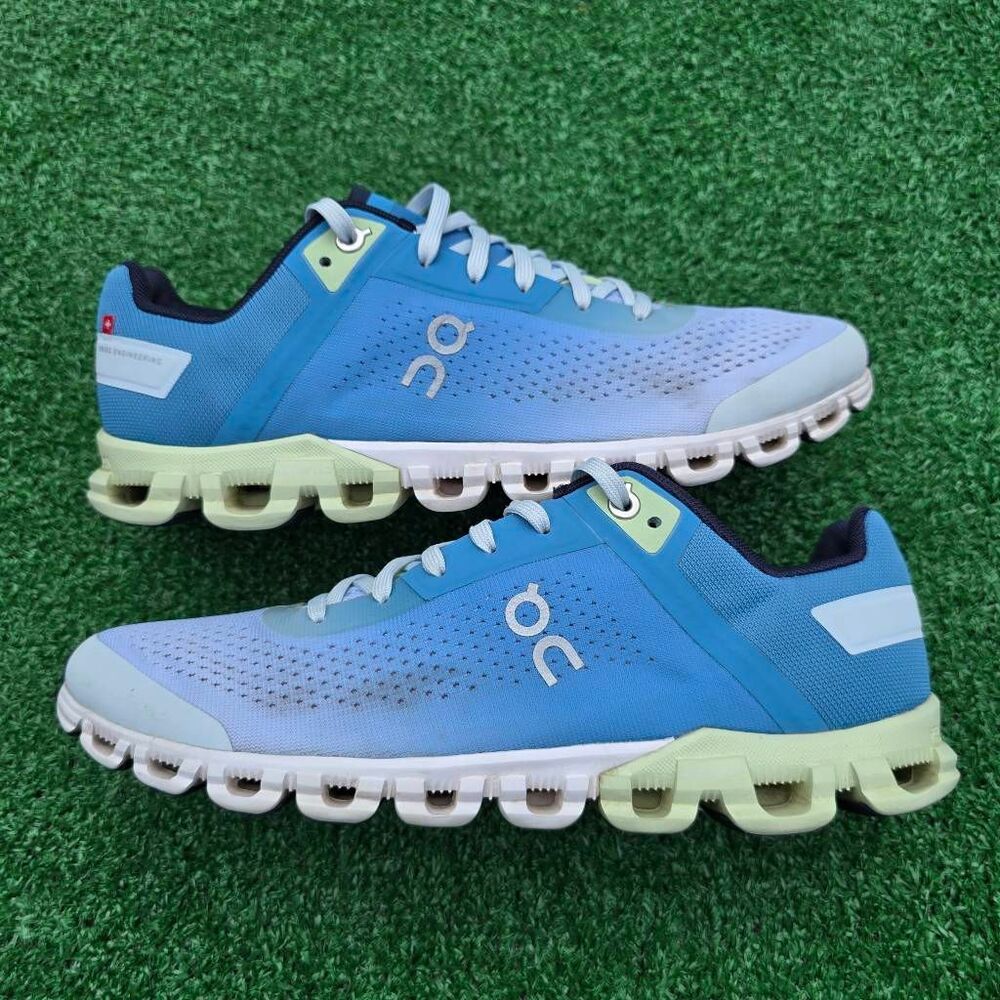 On Cloudflow 3.0 Niagara/Meadow - Women's Runnig shoes - Size 9